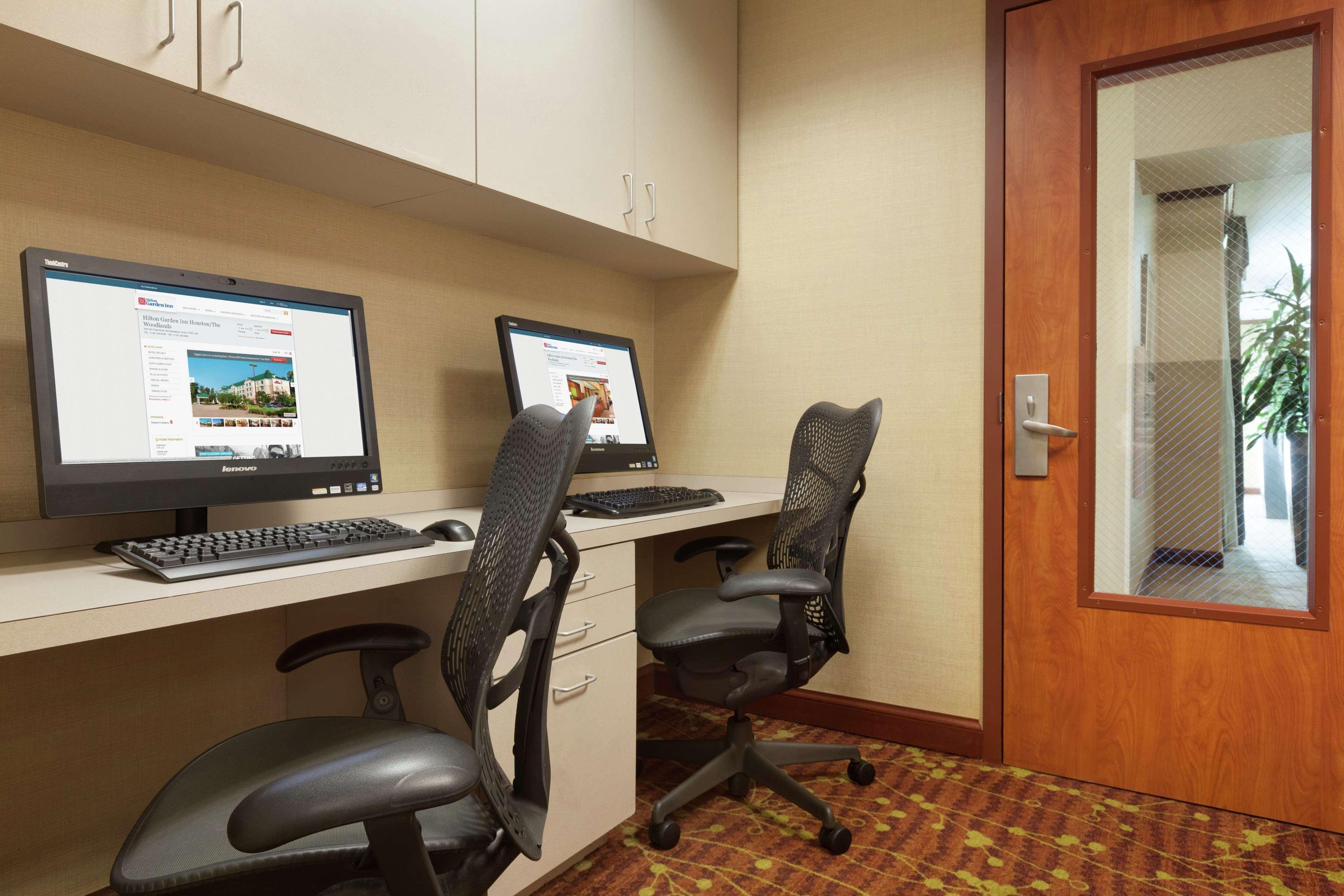 Hilton Garden Inn Houston/Удландс Екстериор снимка