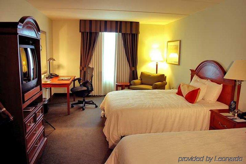 Hilton Garden Inn Houston/Удландс Стая снимка