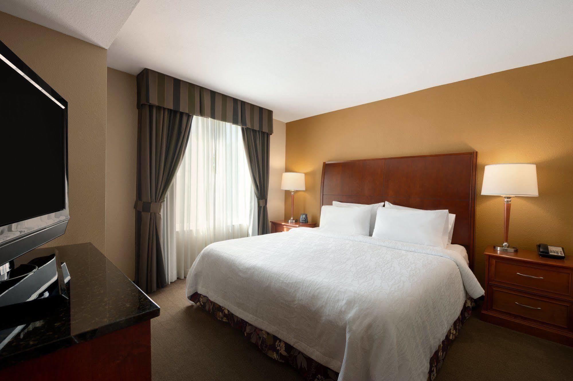 Hilton Garden Inn Houston/Удландс Екстериор снимка