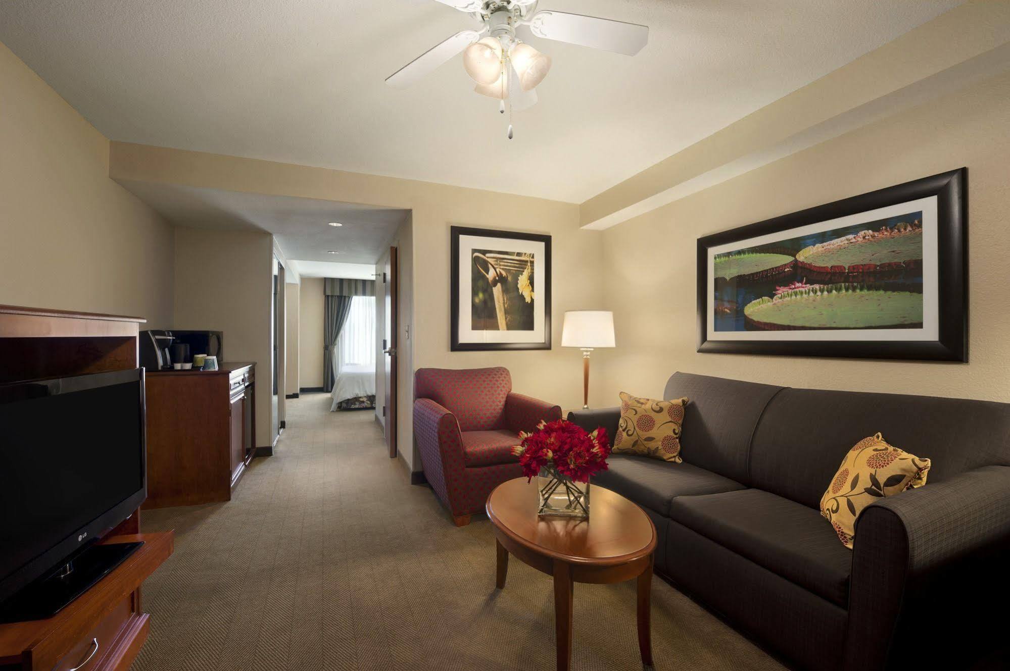 Hilton Garden Inn Houston/Удландс Екстериор снимка